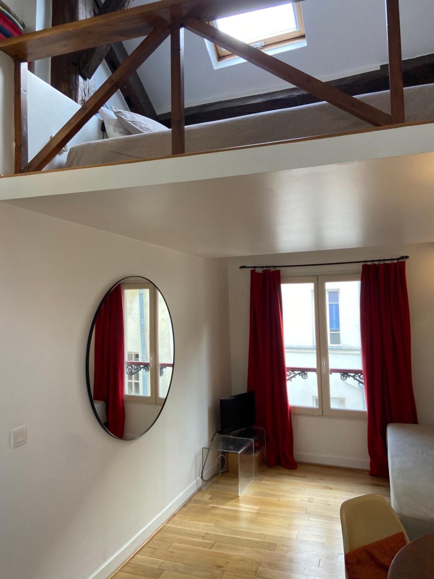 Marais Studio with Mezzanine  Parigi Esterno foto
