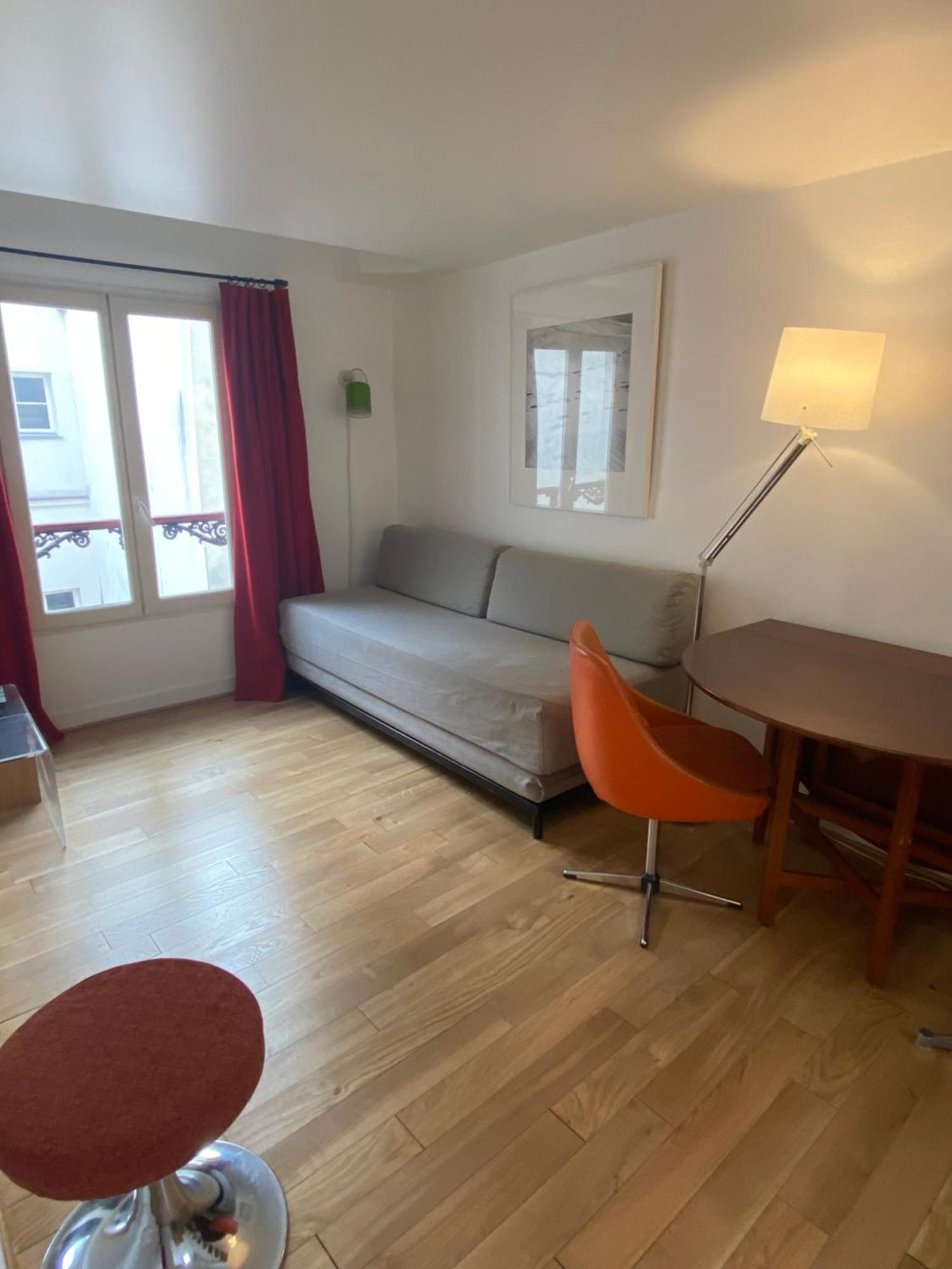 Marais Studio with Mezzanine  Parigi Esterno foto